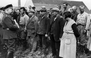 Deeds: Distribution of title deeds to settlers, 1930s