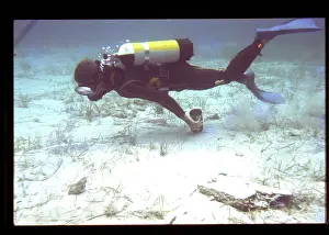Canister: Diver on the seabed