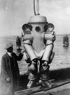 Automobil: Diving Suit