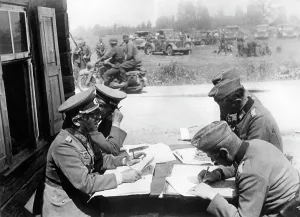 Dispatch: Division command post of the Wehrmacht on the Eastern Front