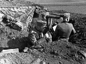 Observes: Division Commander - Eastern Front, 1942