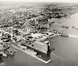 Ontario: Docks, harbour, Kingston, Ontario, Canada