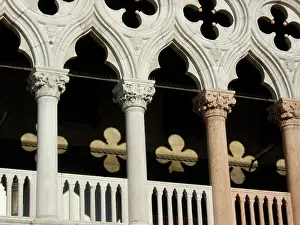 Doge: Detail of the Doge's Palace, Venice