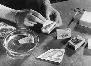 Motifs: Doing handicrafts, 1933