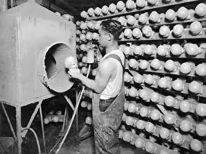 Cheeks: Doll production in Germany, 1927