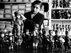 Kitsch: Dolls in SA uniform, Berlin 1933
