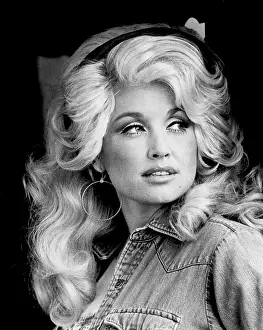 Press2: Dolly Parton in the 1970s. ?