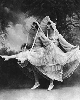 Jansieka: Dolly Sisters in their dancing frocks