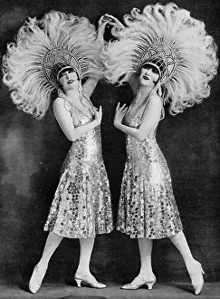 Valse: The Dolly Sisters, Paris