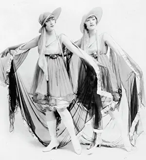 Thorugh: The Dolly Sisters, USA