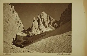Lowy: Dolomites / South Tyrol. Funffingerspitze. About