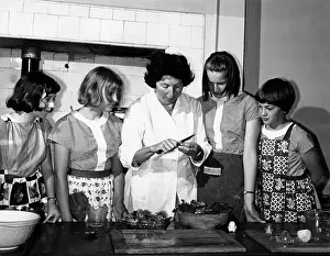 Prepare: DOMESTIC SCIENCE LESSON