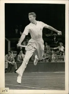 Budge: Don Budge in tennis match at Wimbledon
