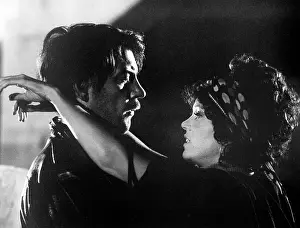 Steelyard: Donald Sutherland - Jane Fonda