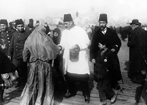 Ottomans: Donation collecting in Istanbul, 1915