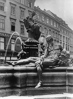 Markt: The Donner fountain in Vienna, 1936