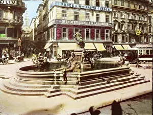 Neuer: The Donnerbrunnen at the square Neuer Markt