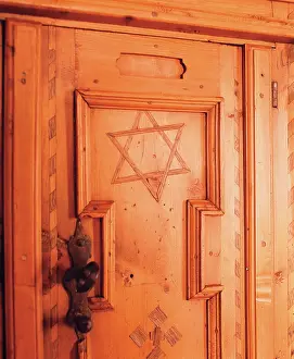 Nemec: Door with yellow star