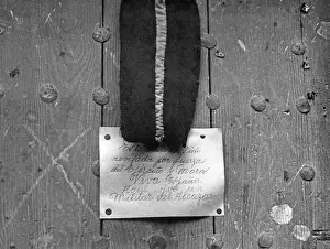 Shelling: Doorplate in Toledo, 1936