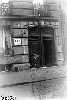 Splinter: Doorway to a shelter in Paris