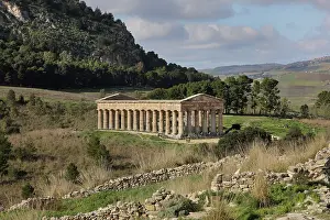 Trapani: Doric temple, Segesta, Sicily, Italy