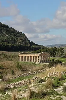 Trapani: Doric temple, Segesta, Sicily, Italy