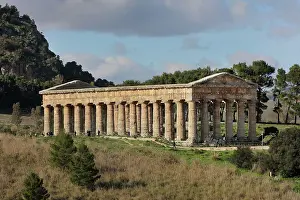 Trapani: Doric temple, Segesta, Sicily, Italy