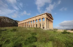 Trapani: Doric temple, Segesta, Sicily, Italy