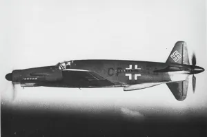 Secondflight: Dornier Do 335A -a rare cine still of the first of its