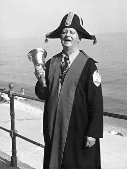 Criers: DORSET TOWN CRIER