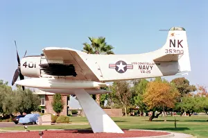 Skyraider: Douglas A-1H Skyraider 137602