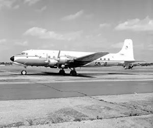 Northolt: Douglas DC-6B I-DIMT - MM61923