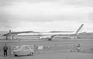 Stansted: Douglas DC-8-61 N8776