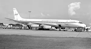 Luqa: Douglas DC-8-62 SE-DBG