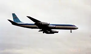 Mildenhall: Douglas DC-8-62H-AF N730PL