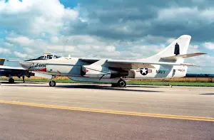 Skywarrior: Douglas EA-3B Skywarrior 146454