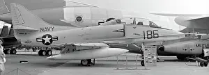 Starlifter: Douglas TA-4F 152847