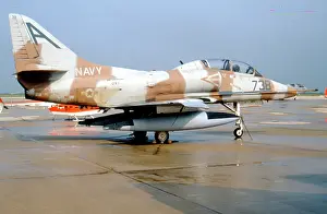 Lexington: Douglas TA-4J Skyhawk 153672
