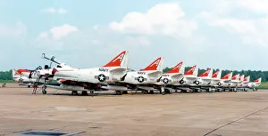 Skyhawk: Douglas TA-4J Skyhawk flight-line of VT-7