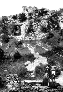 Dovedale: Dovedale, Reynards Cave 1914