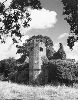 Fawsley: DOWER HOUSE TOWER