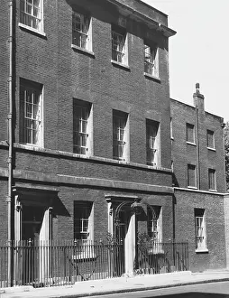 Primeminister: DOWNING STREET 1930S