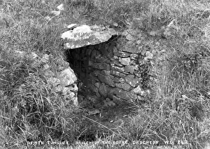 Louth: Dowth Tumulus, Valley of the Boyne, Drogheda
