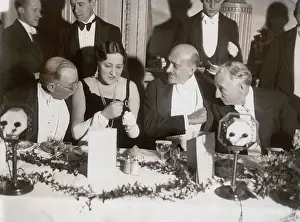 Weizmann: Dr. Ch. Weizmann, J. H. Thomas and Marchioness of Reading