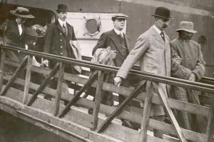 Hawley: Dr Crippen arrested