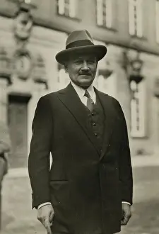 Osty: Dr Eugene Osty