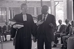 Onderstepoort: Dr Wolfram Kistner and interpreter speaking to Mogopa