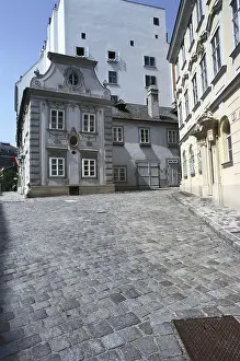 Dagmar: The Dreimaederlhaus