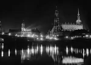 Hofkirche: Dresden by night, 1934