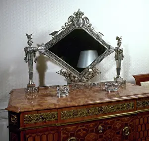 Pardo: Dressing table. Royal Palace of El Pardo. Spain